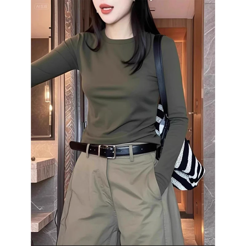 芯娇晴橄榄绿正肩长袖t恤女春秋新款修身打底衫巨好看的长袖上衣