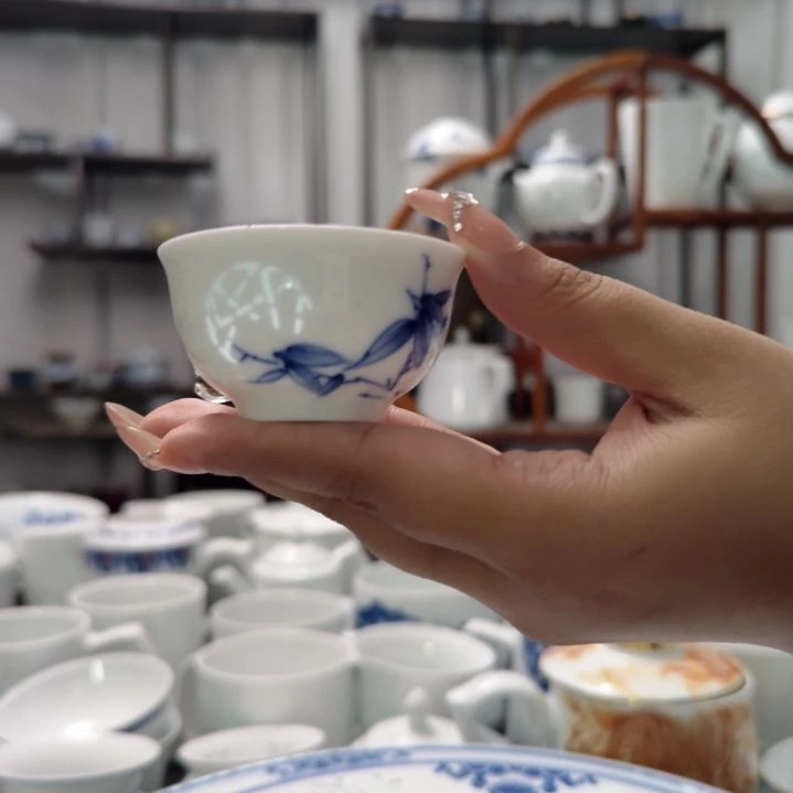 瓷春酣手绘小杯一级品