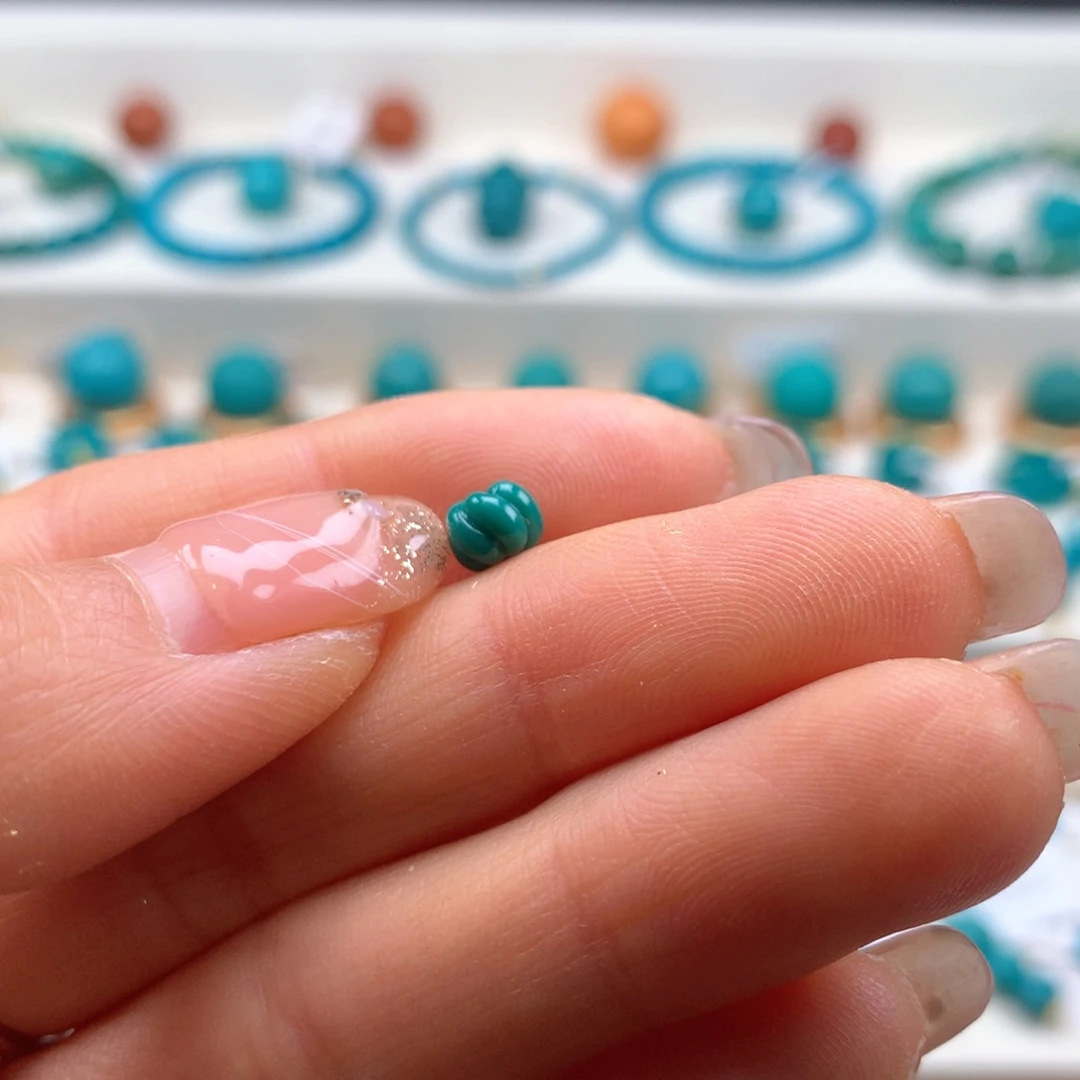 绿松石配饰未镶嵌不**瓜