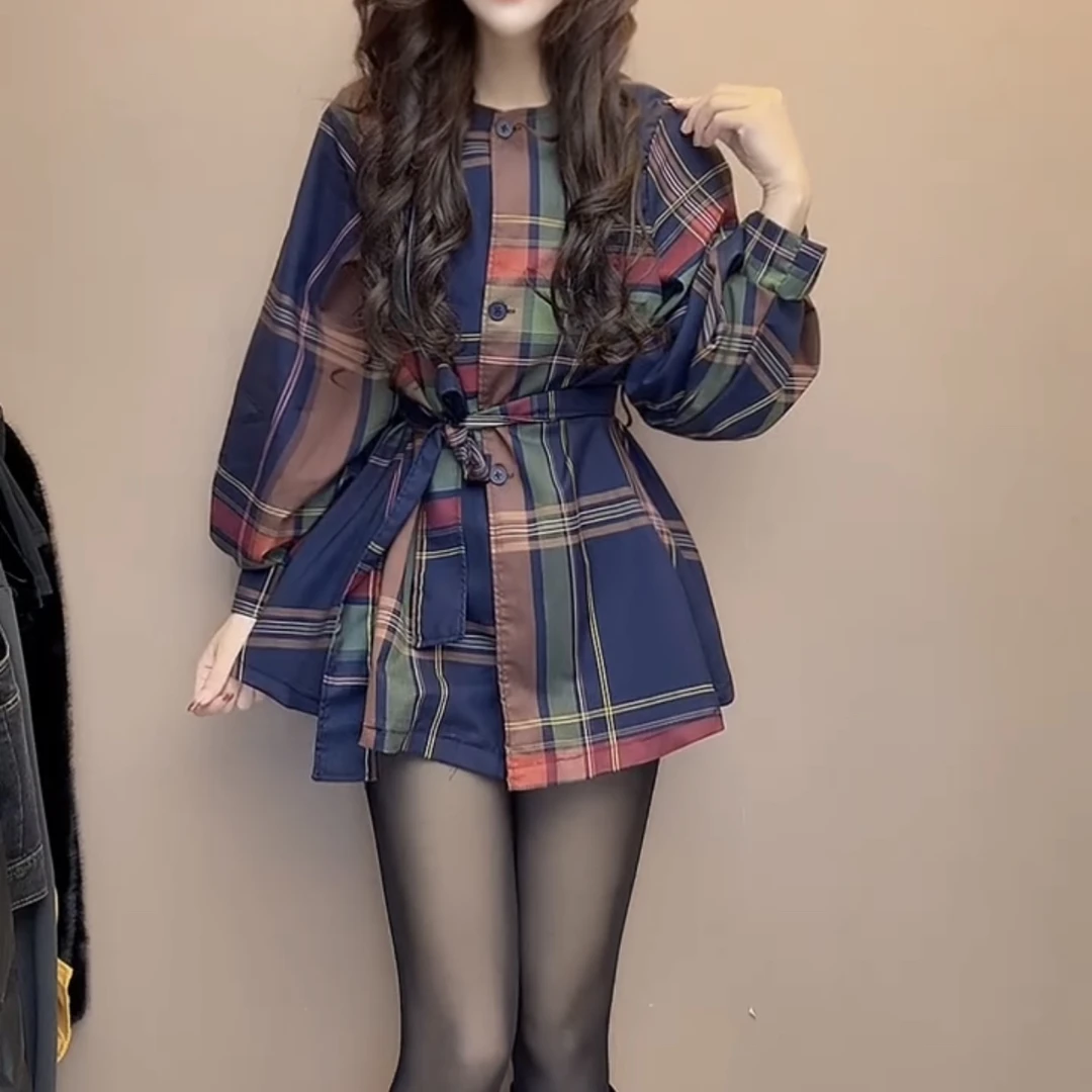 秋冬新款时尚格纹印花立领收腰显瘦衬衫女百搭洋气