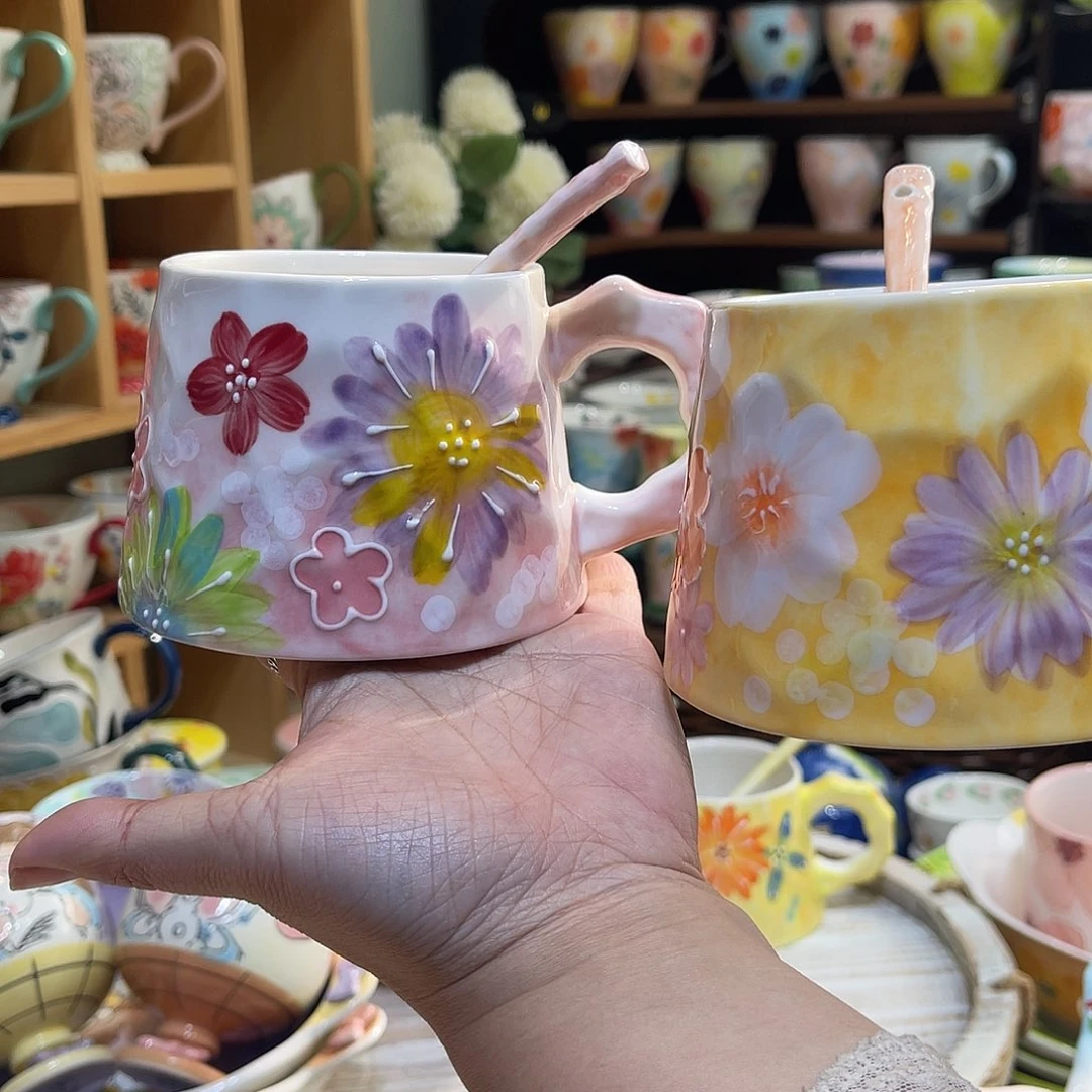 陶瓷杯子两个勺子两个