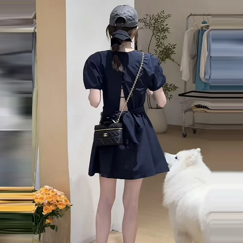 法式复古后背绑带v领短袖连衣裙夏季新款小个子气质减龄收腰短裙