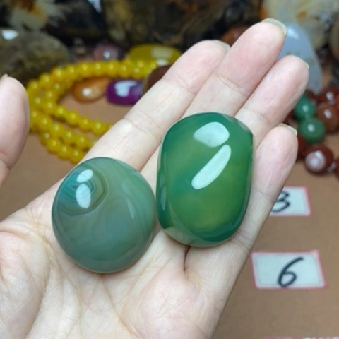 未镶嵌颈饰玛瑙/玉髓海**风