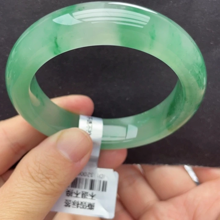 石英质玉未镶嵌手镯53/54