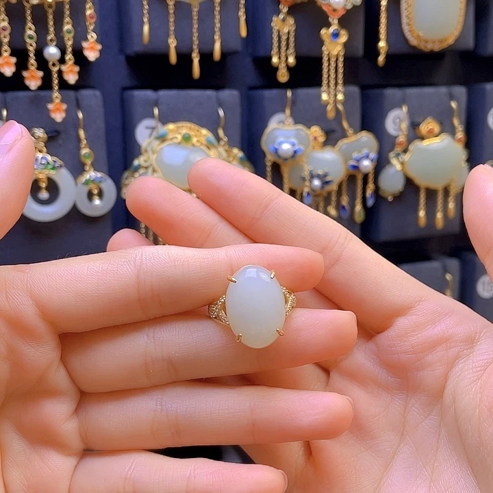 和田玉戒指银S925镀金镶嵌