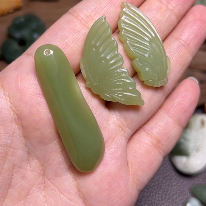 盼***望岫岩河磨玉（透闪石质玉）未镶嵌颈饰