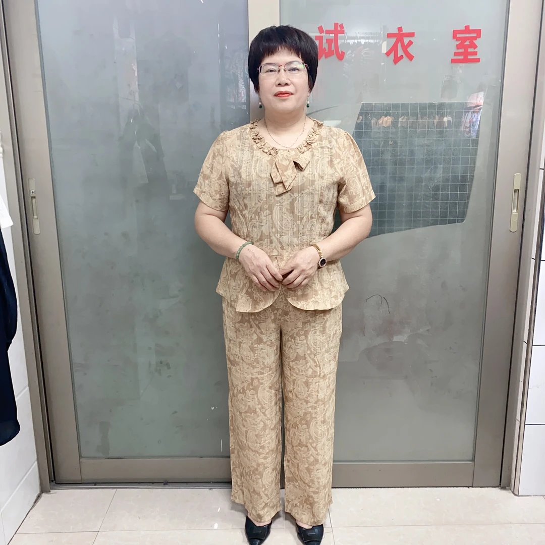 夏季新款中老年妈妈装时尚短袖上衣搭配阔腿裤的洋气套装