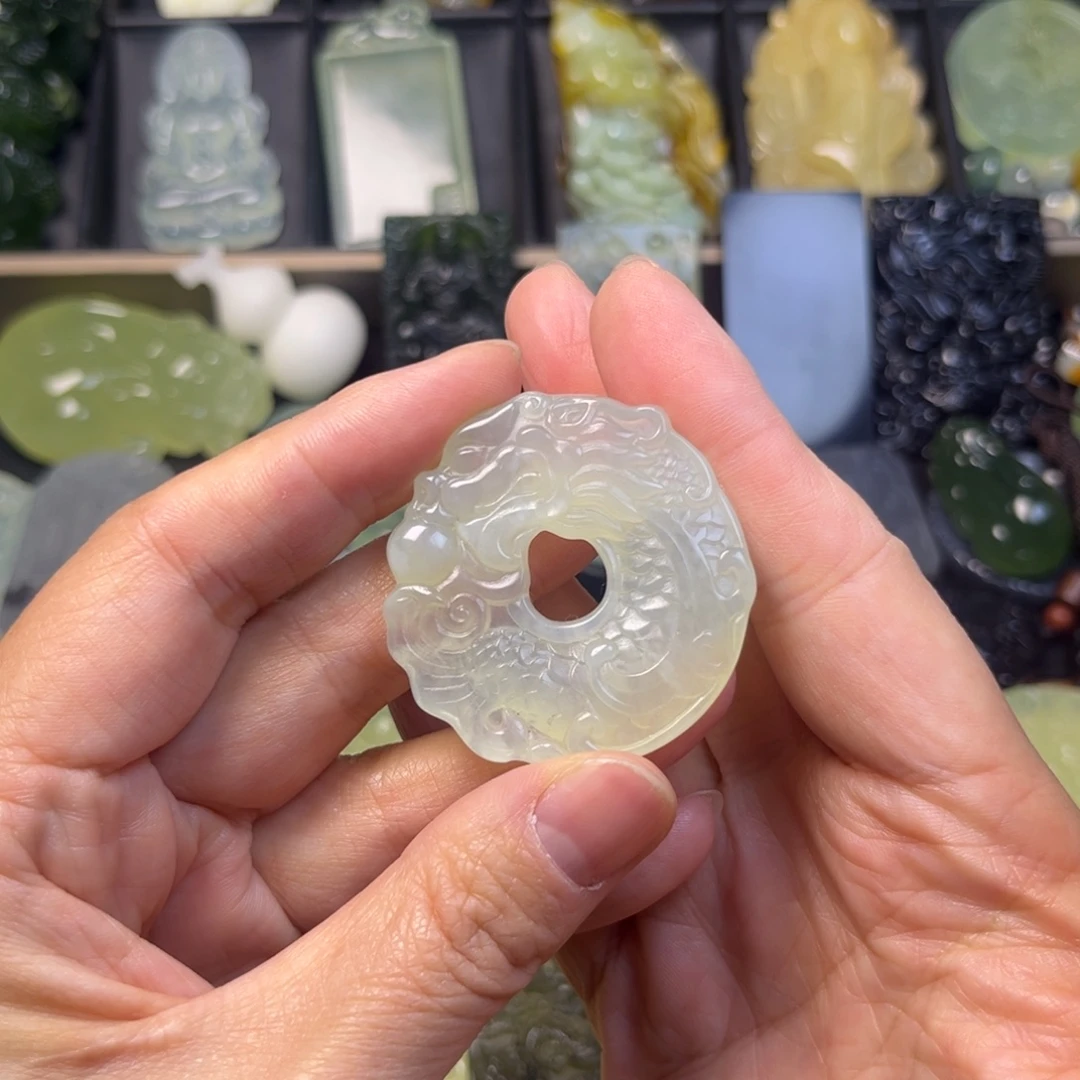 蛇纹石玉未镶嵌吊坠(不含链)