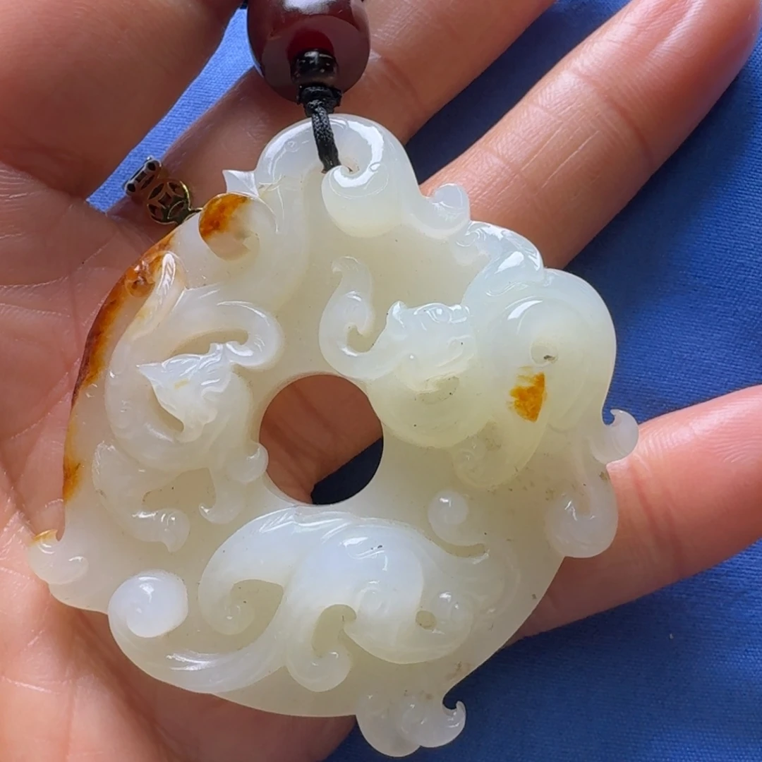 和田玉（糖玉）颈饰未镶嵌