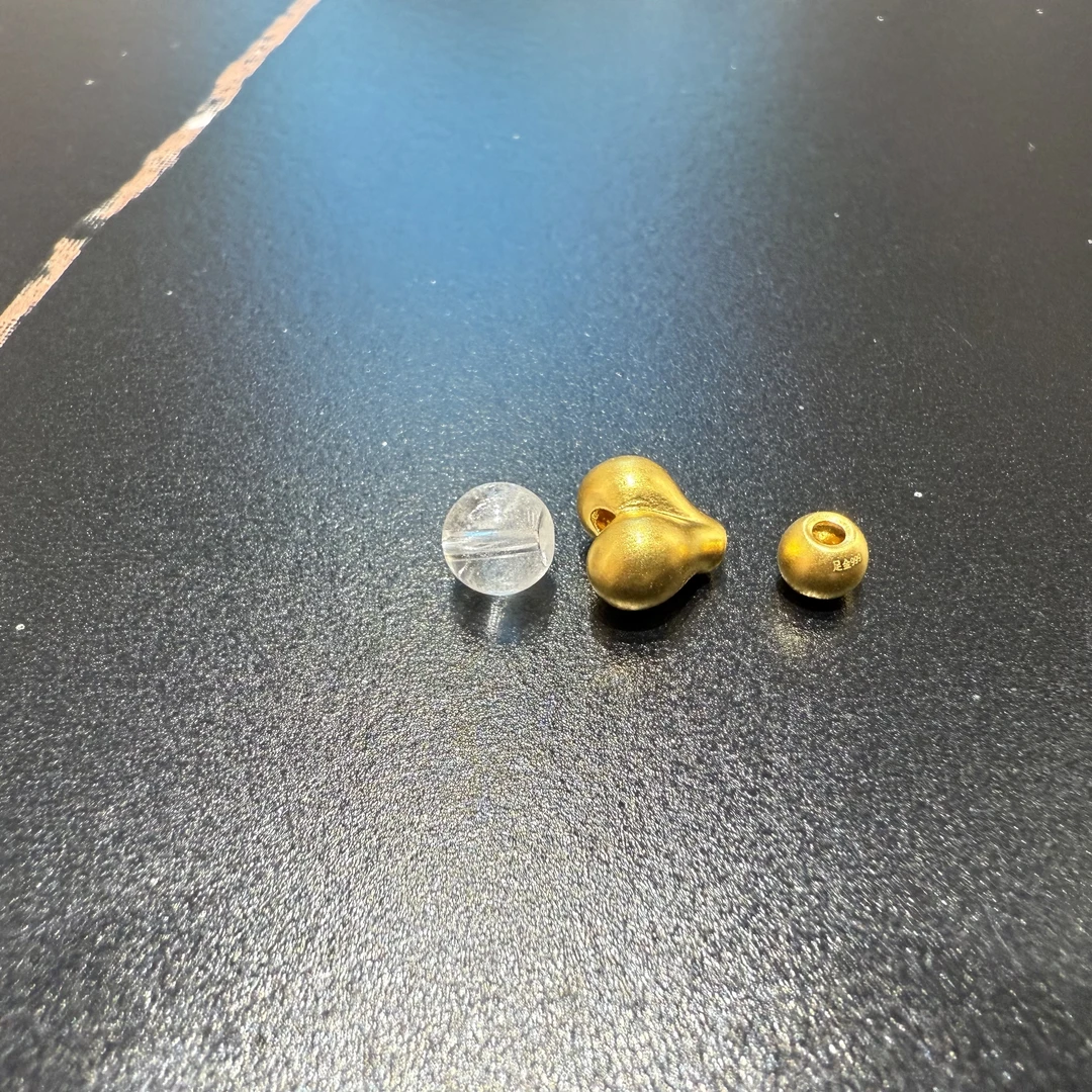 足金999卡5mm古法金珠+足金999屁桃金珠  按克卖（配水晶）