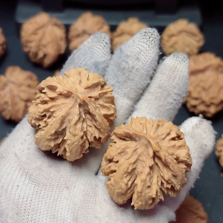 文玩核桃把件干**哥秦岭灯笼27