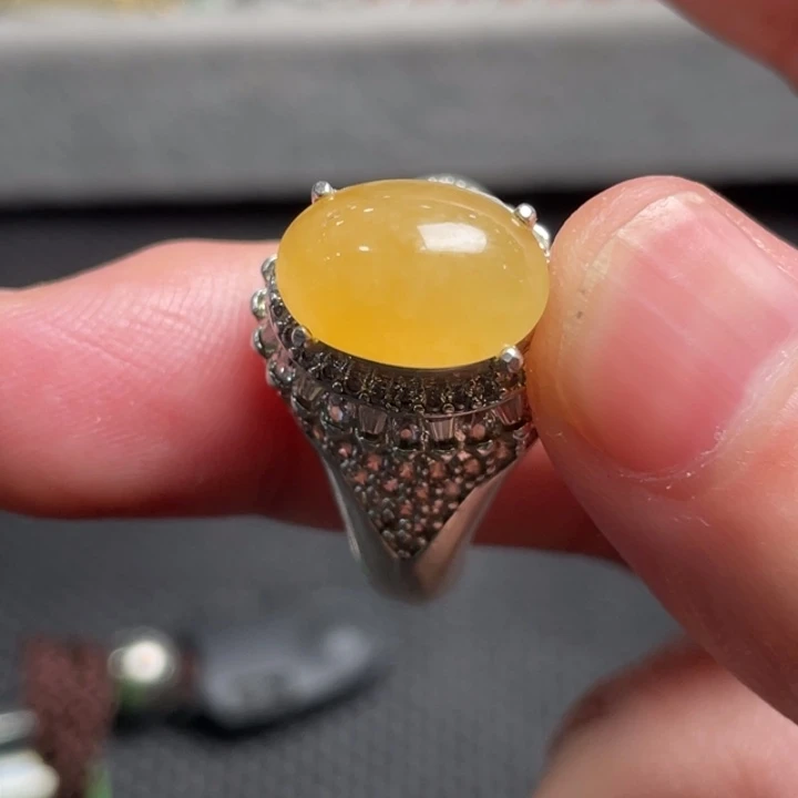 翡翠未镶嵌戒指缅甸天然翡翠