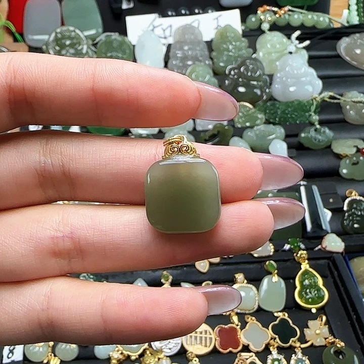 颈饰银S925镶嵌和田玉