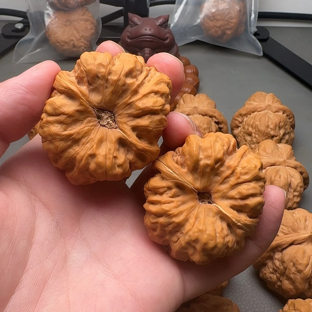 哼***侠文玩核桃吊坠蛤蟆头44