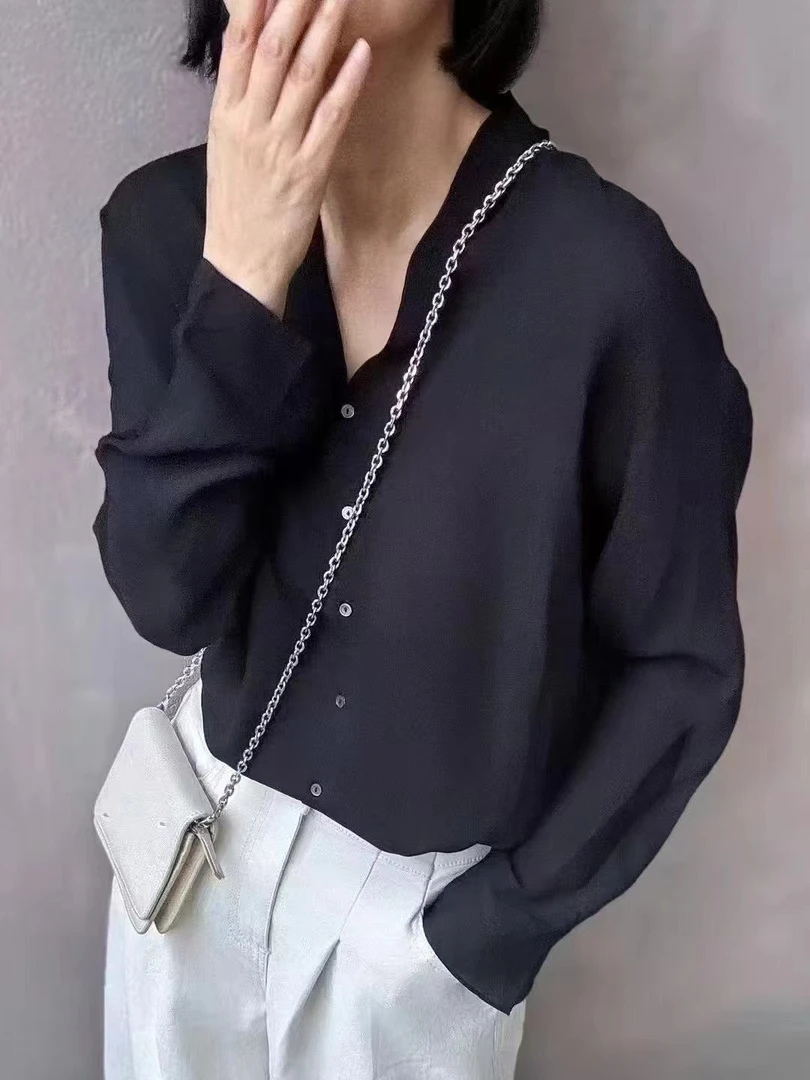 薄如蝉翼的设计师款桑蚕丝衬衫（价格已开）