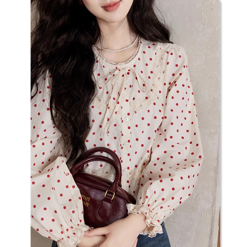 春季2025新款别致漂亮系带复古红色波点衬衫女蕾丝花边小衫上衣女