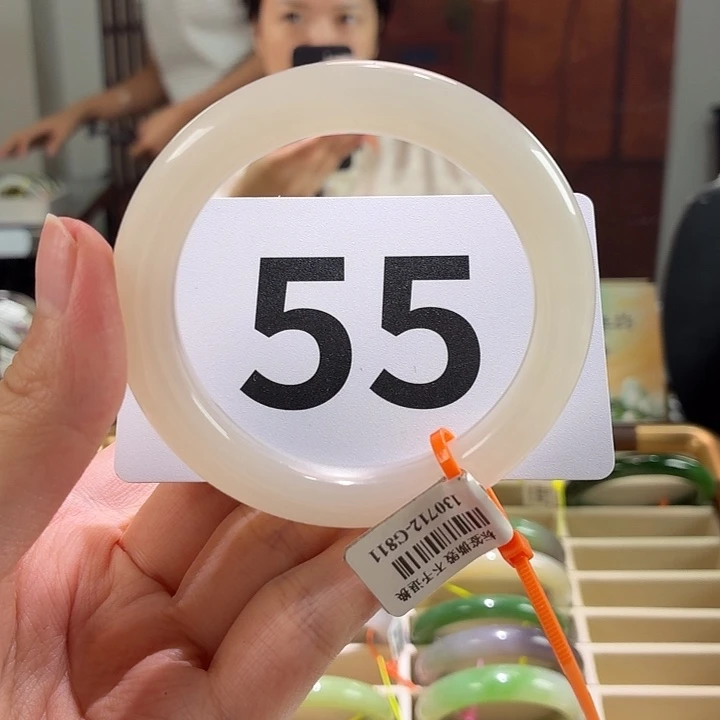 和田玉未镶嵌手镯46