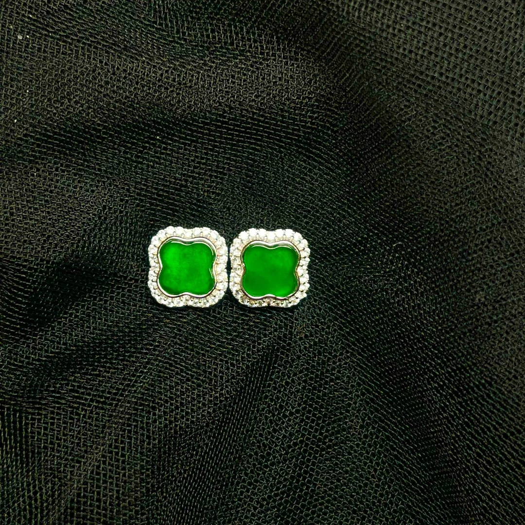 天然A货翡翠大四叶草耳钉小众设计漂亮时尚简约知性百搭多样性