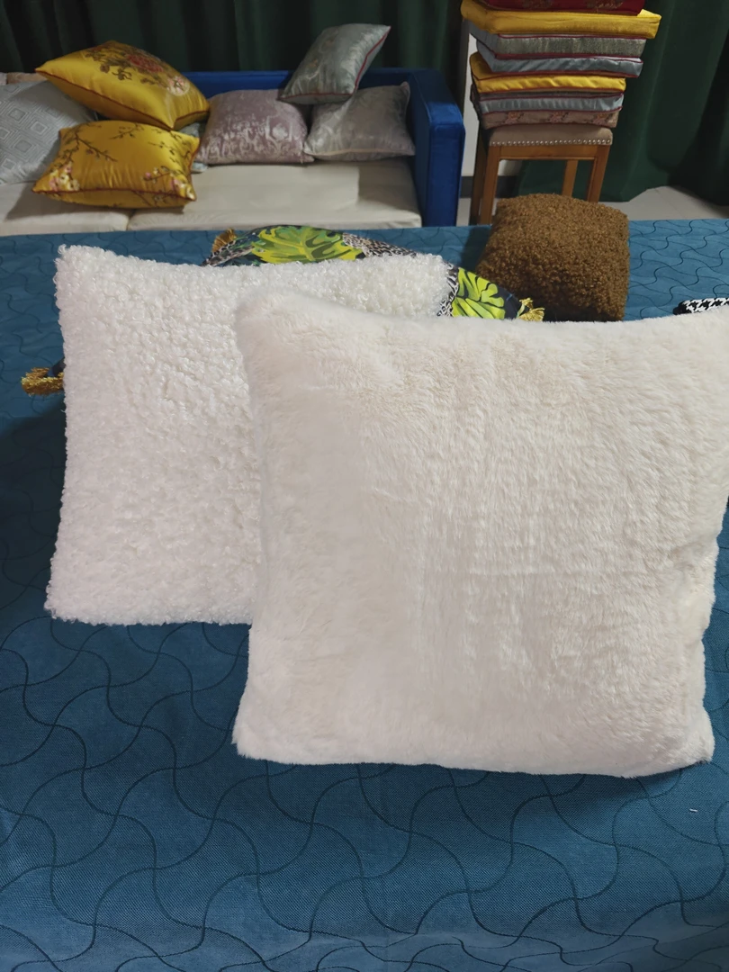 毛毛抱枕45*45CM含芯泰迪绒羊毛卷绒仿兔毛抱枕含芯双面简约毛绒