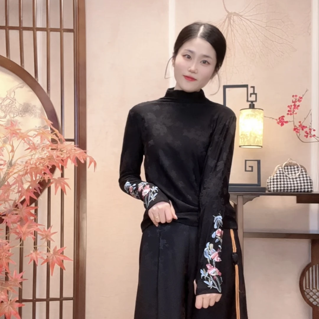 【鹊喜】 新中式国风秋冬时尚百搭加薄绒刺绣打底浮雕刻花长袖打底