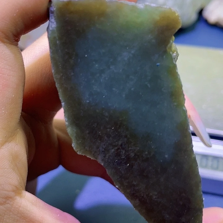 未镶嵌和田玉（糖玉）珠宝半成品