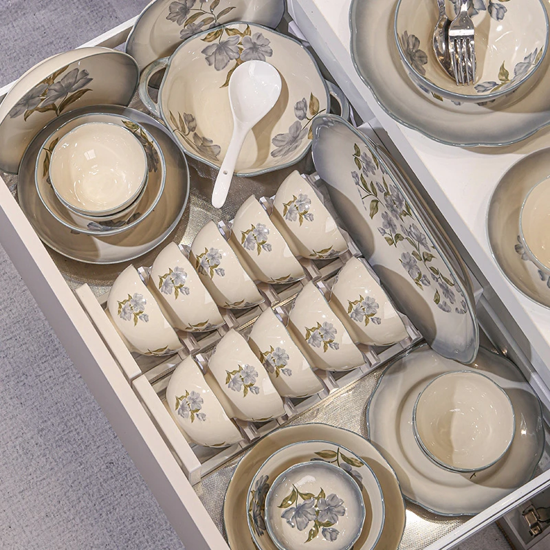 2025新款轻奢釉下彩陶瓷餐具家庭用碗盘套装高级感乔迁新居餐具花