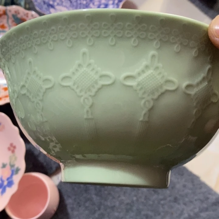 摆件陶绿稀土浮雕六寸碗
