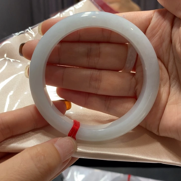 翡翠未镶嵌手镯买断