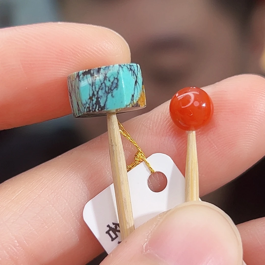 南红玛瑙未镶嵌珠宝奇石