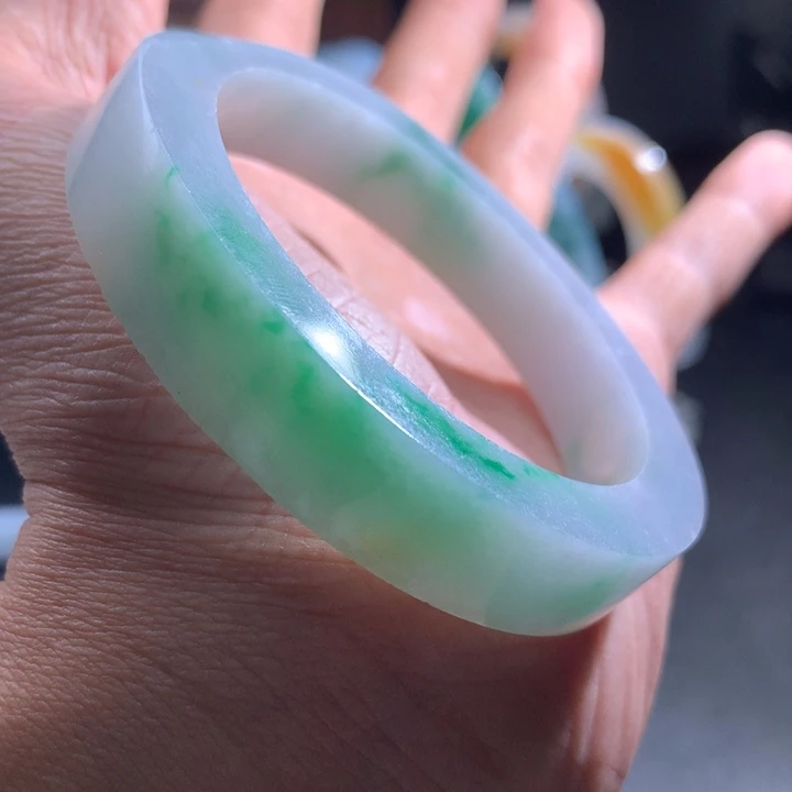 定制翡翠手镯未镶嵌