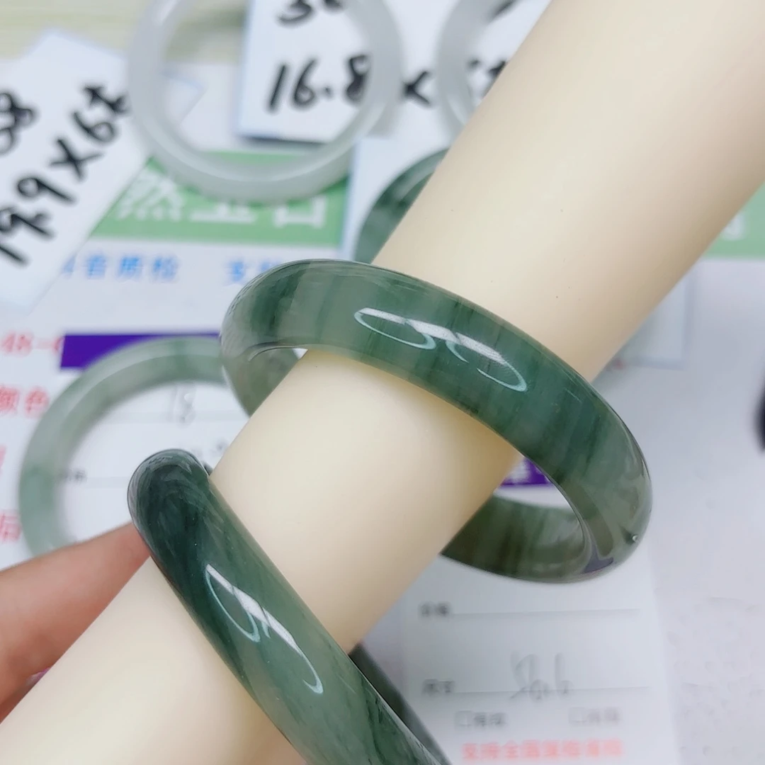 未镶嵌手镯石英质玉19/56.6