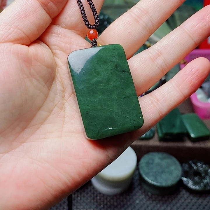 和田玉（糖玉）未镶嵌挂件