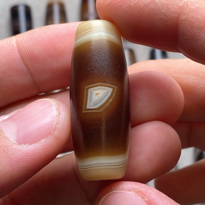 玛瑙/玉髓合金颈饰