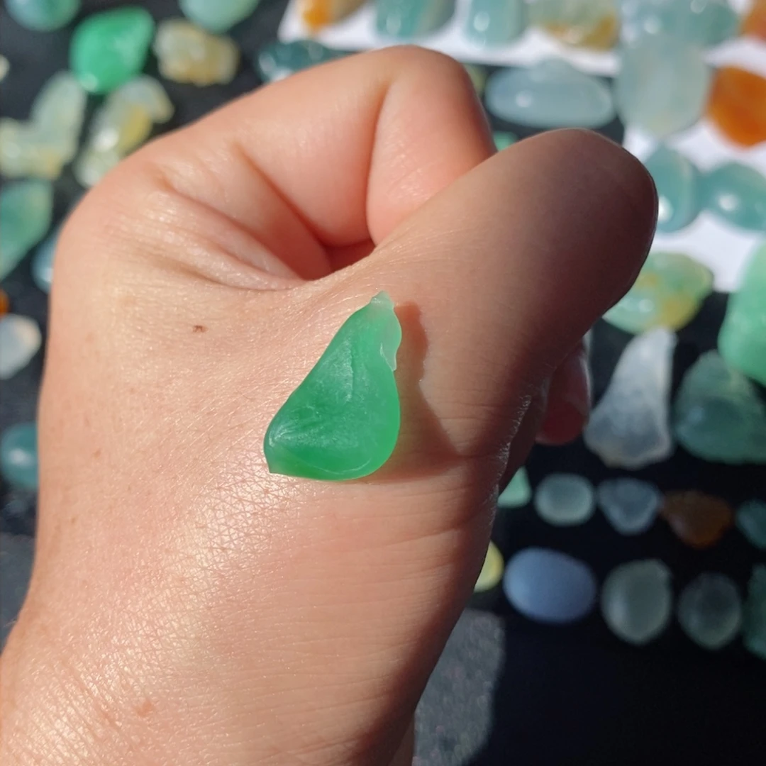定制翡翠未镶嵌玉兰花