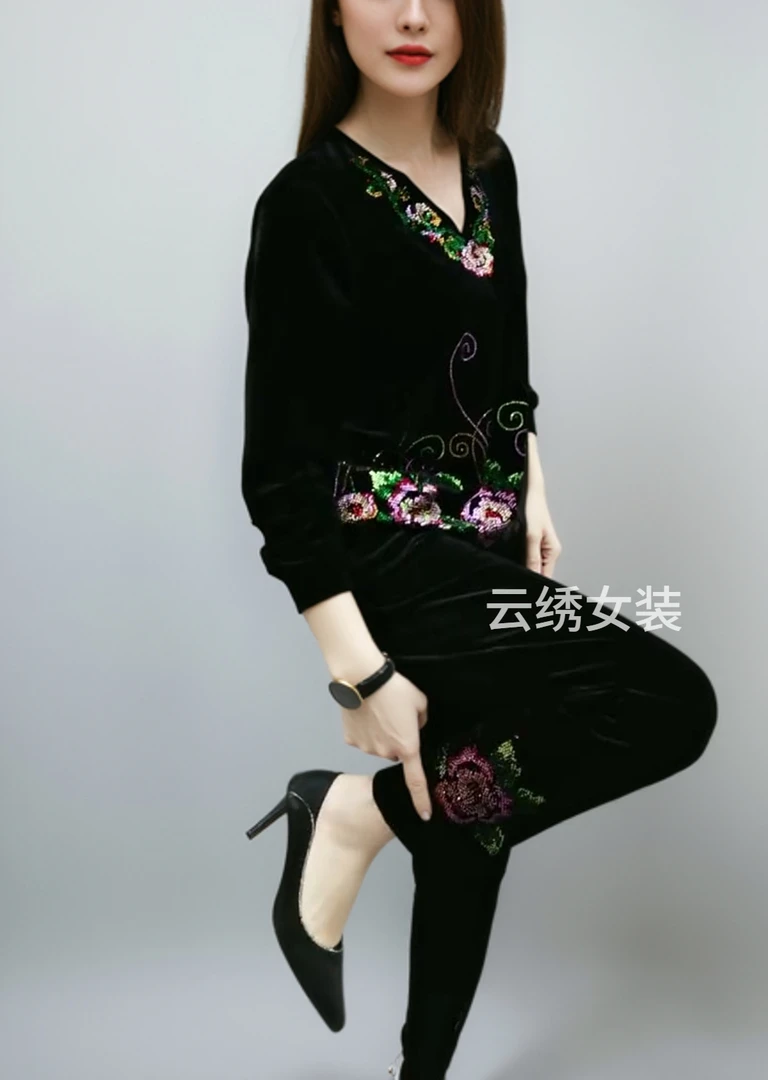 高档两件套装女2025新款时尚妈妈装上衣烫钻裤子丝绒休闲宽松显瘦