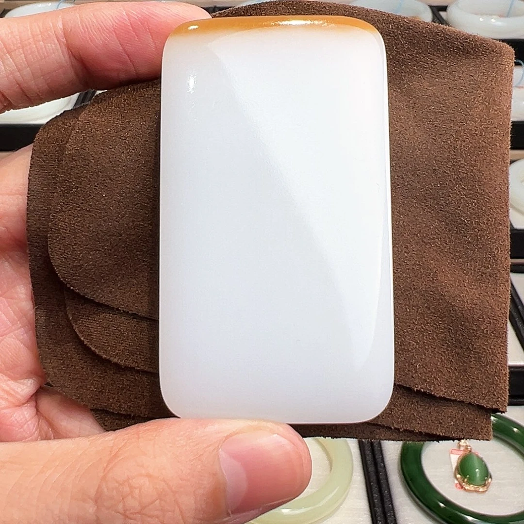 心***晴颈饰未镶嵌和田玉（糖玉）