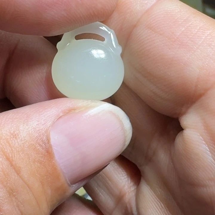 和田玉未镶嵌吊坠(不含链)