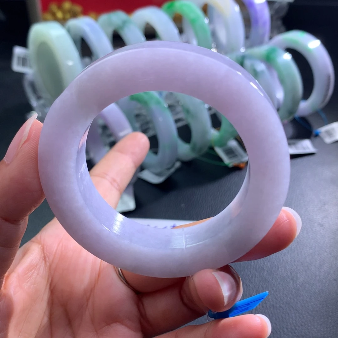 定制翡翠未镶嵌翡翠手镯