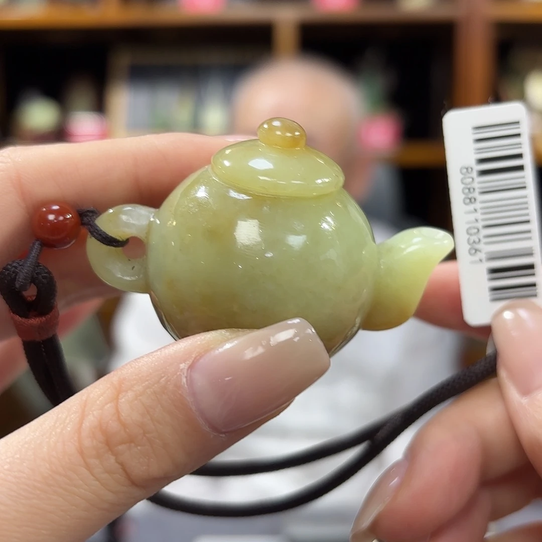 和田玉手把壶未镶嵌