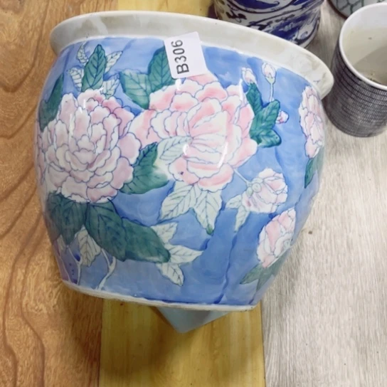平***心陶瓷制品瑕疵处理