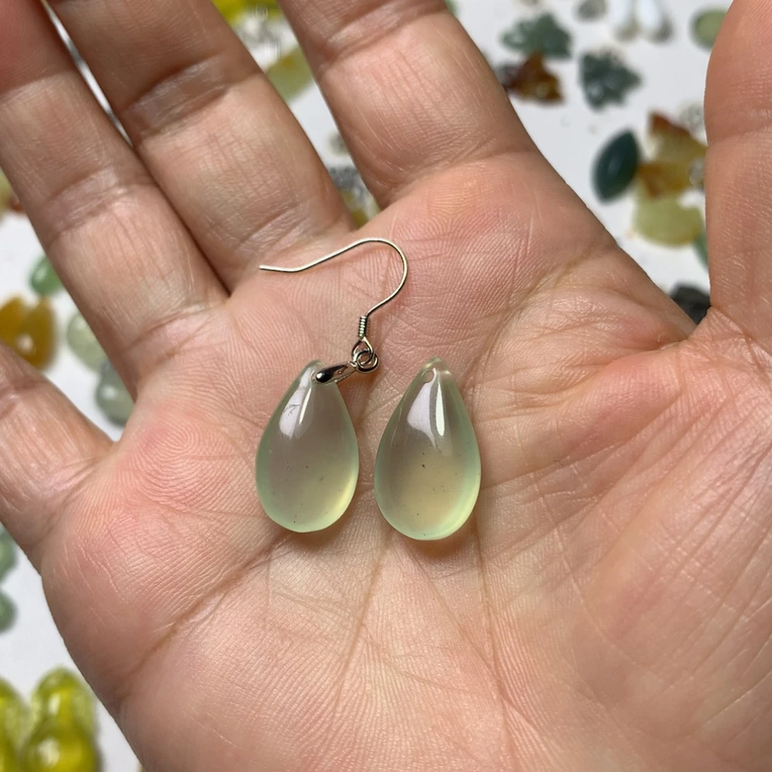 则***银S925镶嵌蛇纹石玉耳环