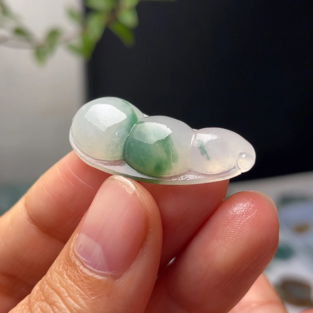 定制翡翠未镶嵌天然翡翠