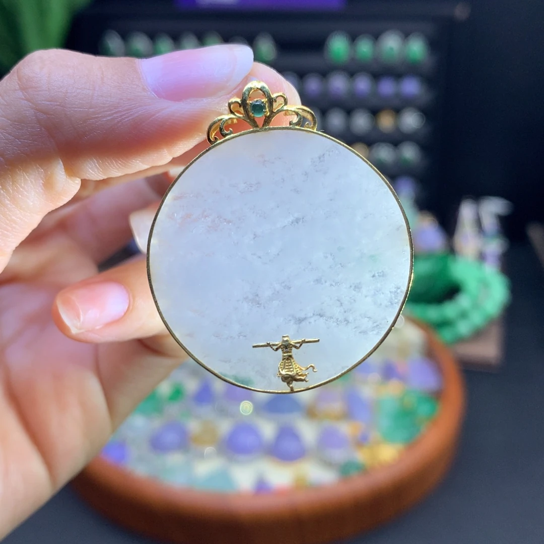 翡翠18K金镶嵌颈饰