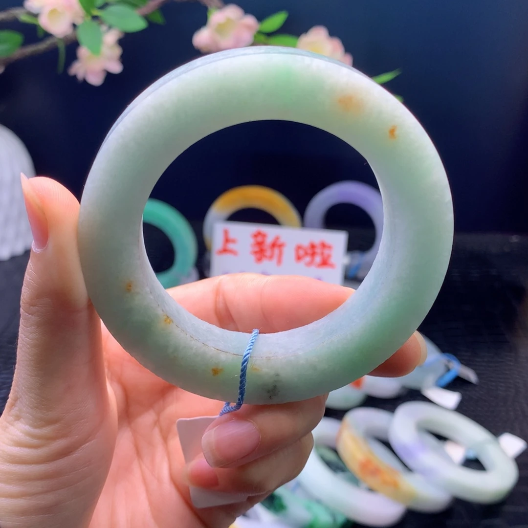 未镶嵌手镯55-65定制翡翠