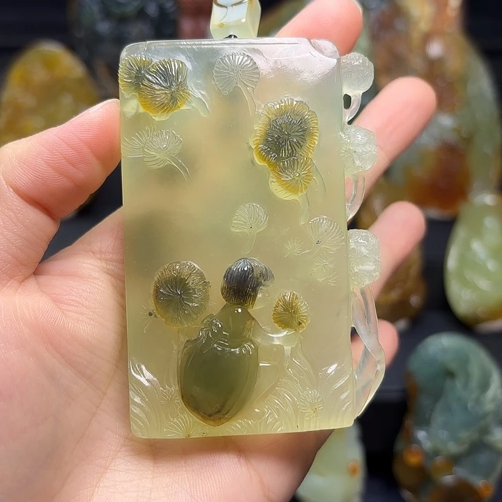 未镶嵌蛇纹石玉把件1*风