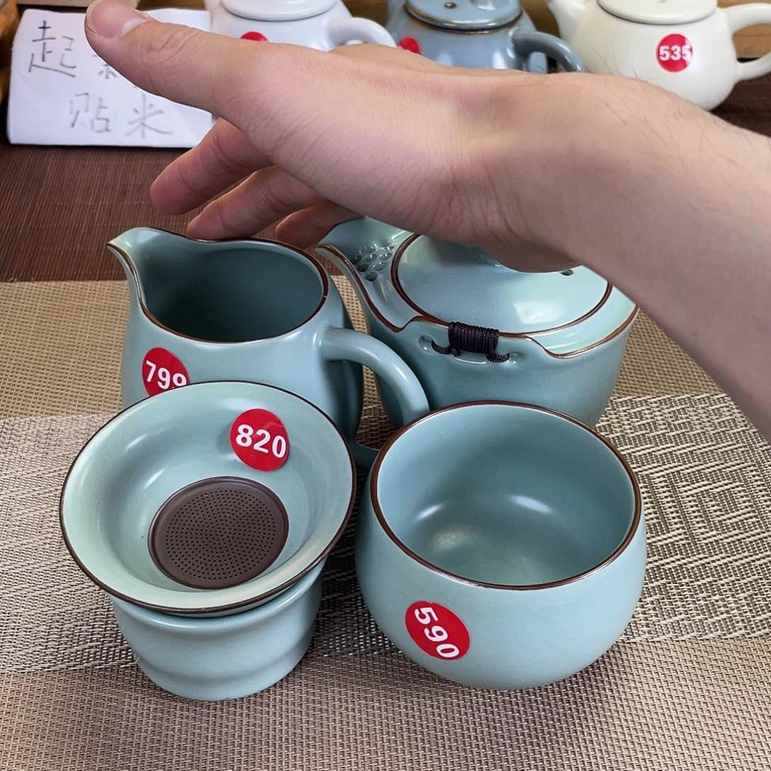 瓷片。。。。。。。。。。。。。。。