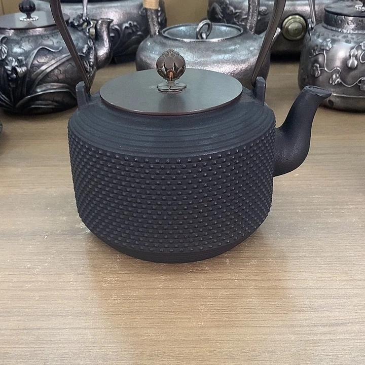 现纹铁壶1400毫升纯手工打造