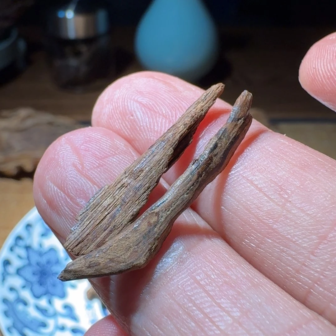 树脂制品港土熟树心油 0.26 克棋韵十足