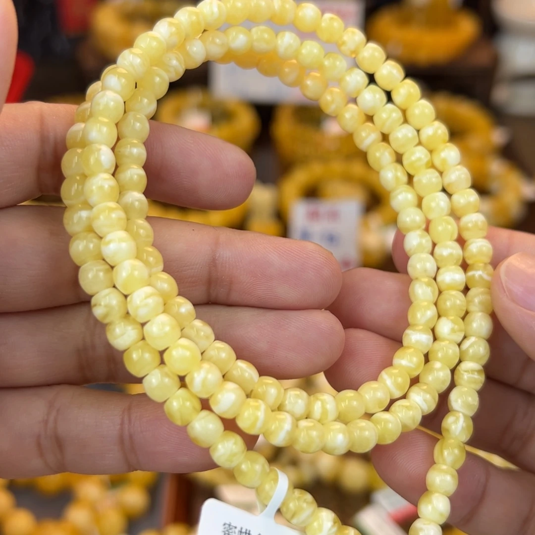 琥珀裸石未镶嵌kjjjnbbbbbnn