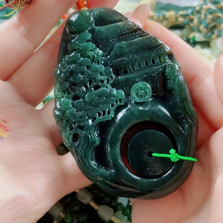 颈饰未镶嵌和田玉